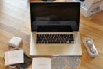 Apple MacBook Pro - Core i7 2.4 GHz - 4 GB Ram