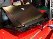 MSI GT80S 6QF Titan -      Intel Skylake