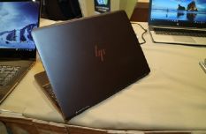 HP Spectre x360 13 (2017) -   -   4K UHD   