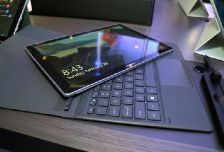 Samsung Galaxy Book 10  Galaxy Book 12 -     OS Windows 10   MWC 2017